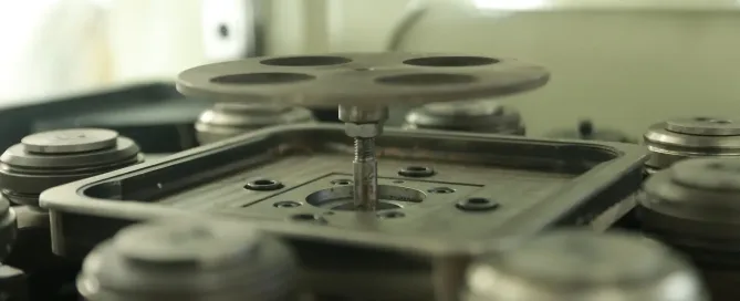 Двойная проклейка в производстве металлических банок: процесс, принципы и оборудование